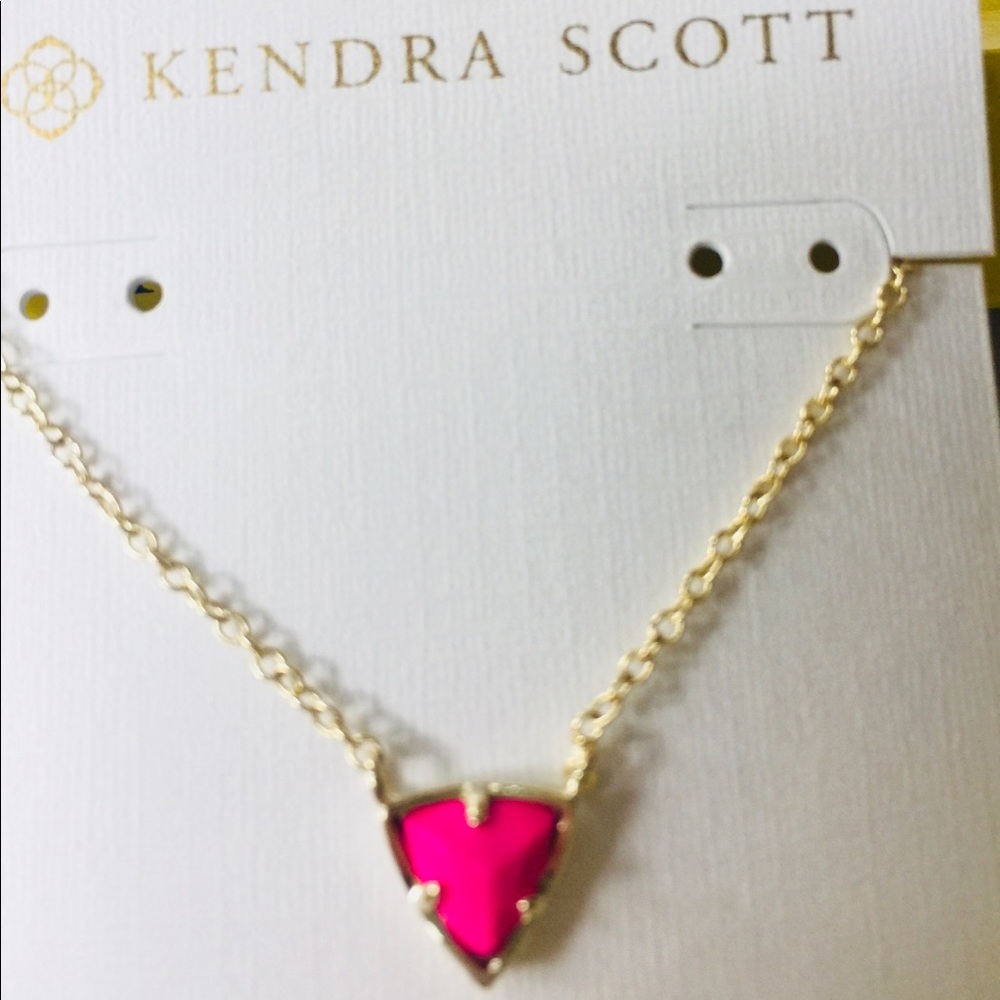 JUST REDUCED NWOT Kendra Scott Perry Necklace Pink - Picture 4 of 6